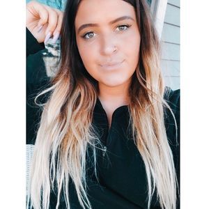 Meet your Posher, Lauren